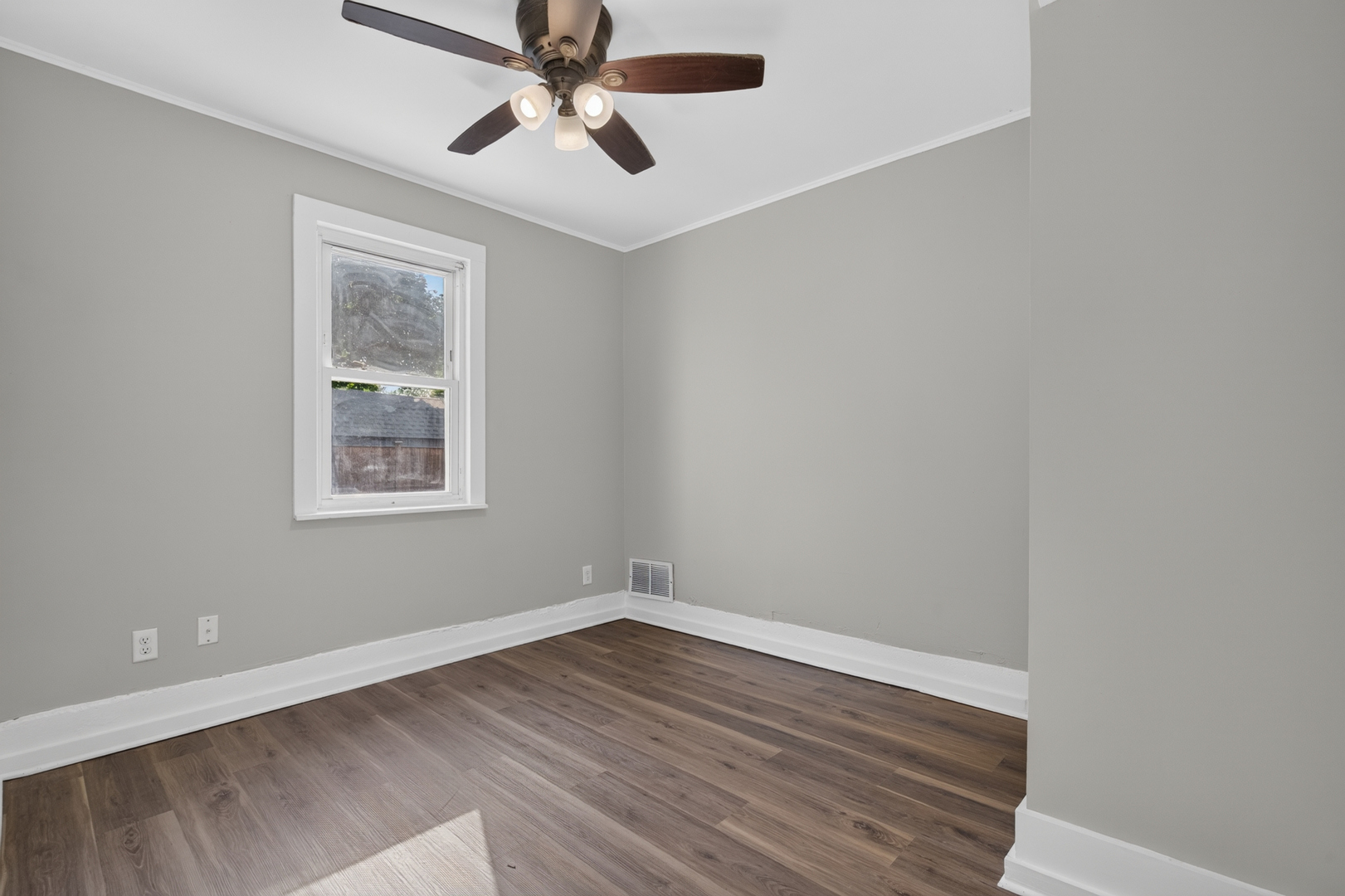 335 E Southmor Road Property Photo 11