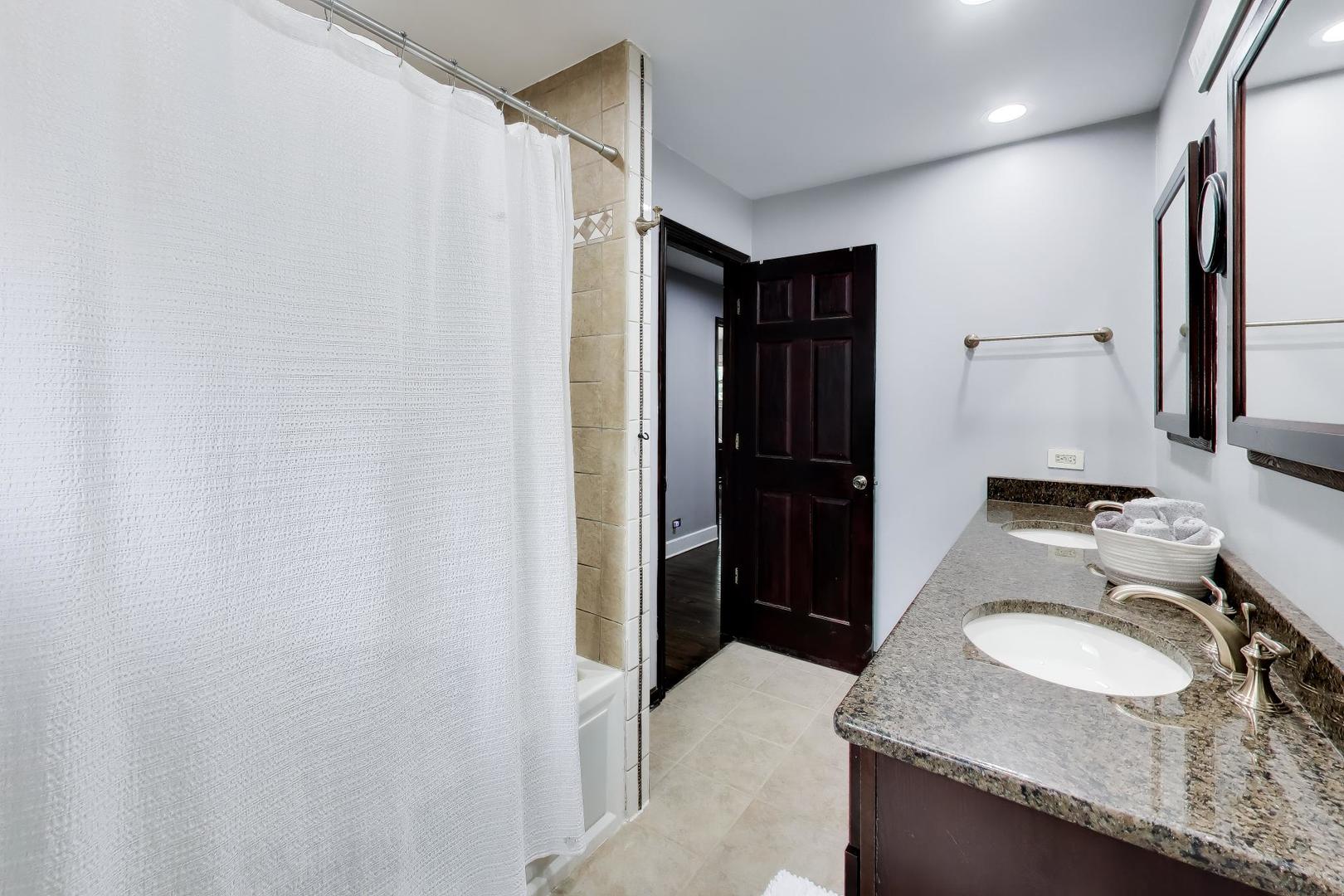 103 S Windsor Drive Property Photo 16