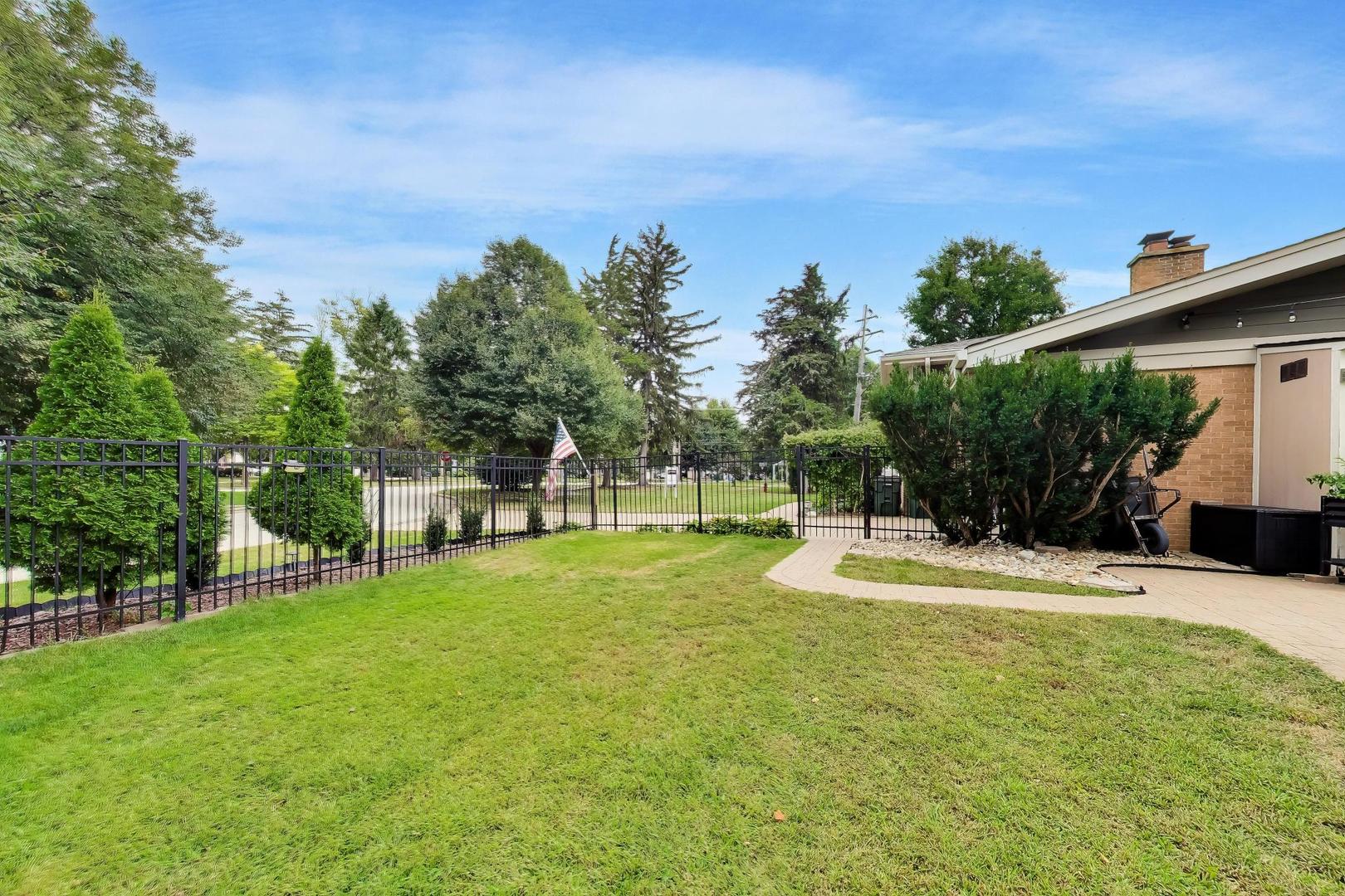 103 S Windsor Drive Property Photo 32