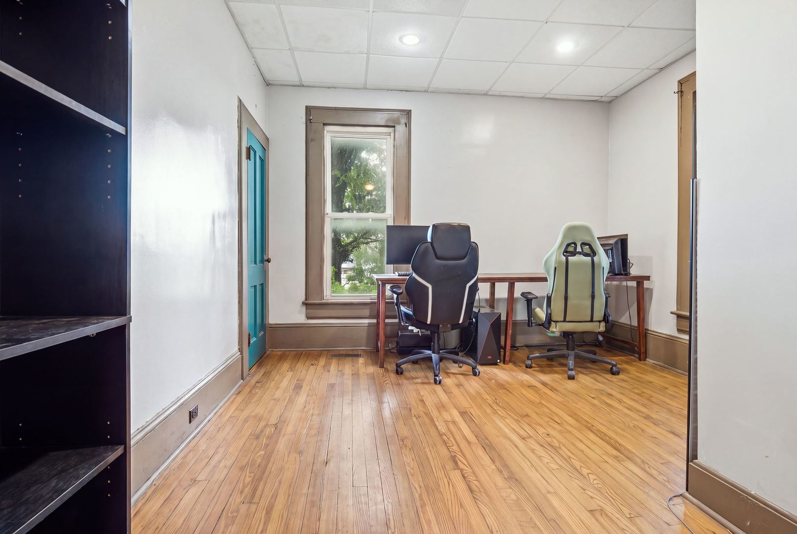 102 E North Street Property Photo 13