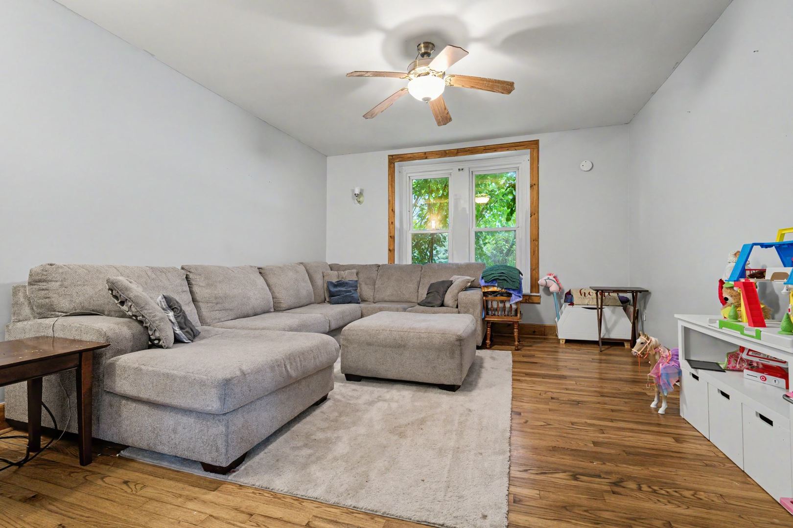102 E North Street Property Photo 14