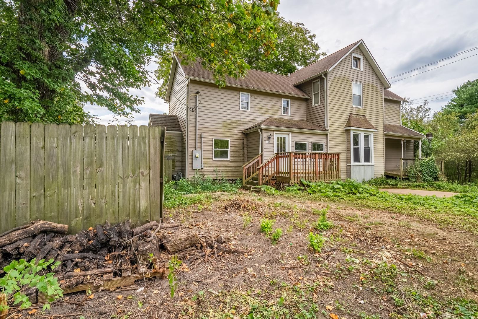 102 E North Street Property Photo 20