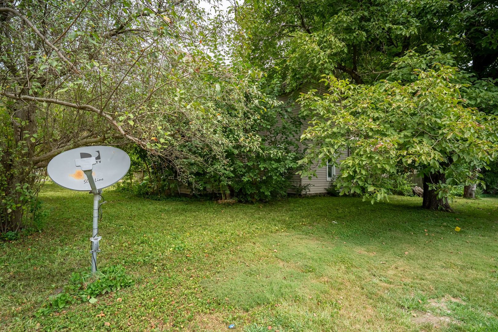 102 E North Street Property Photo 22