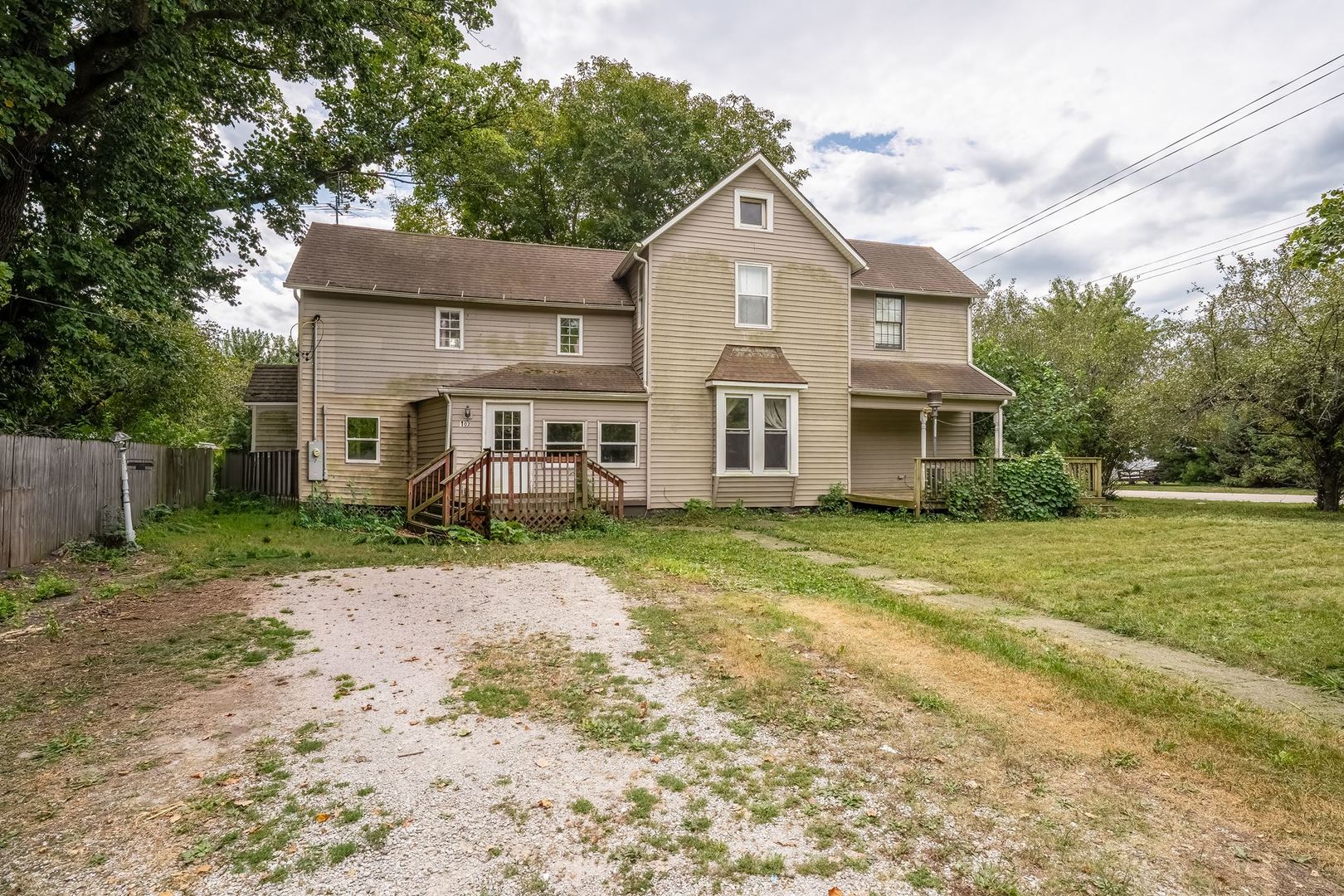 102 E North Street Property Photo 25
