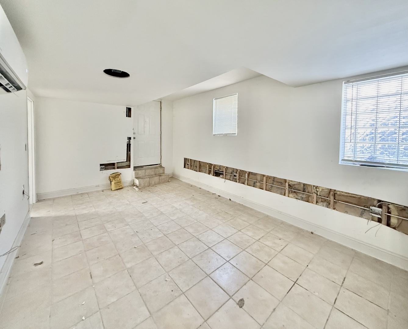 2947 W Cortland Street Property Photo 35