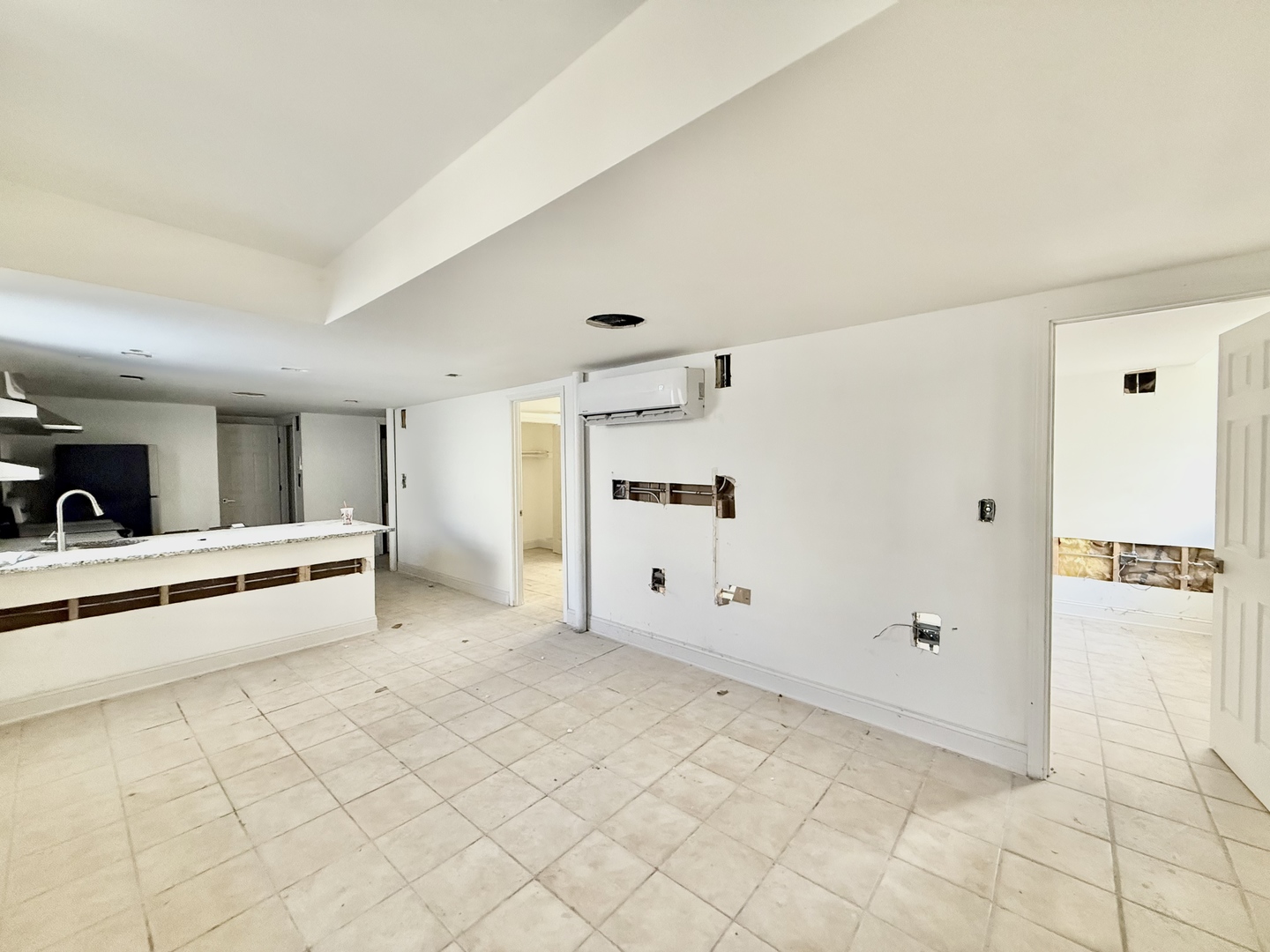 2947 W Cortland Street Property Photo 36