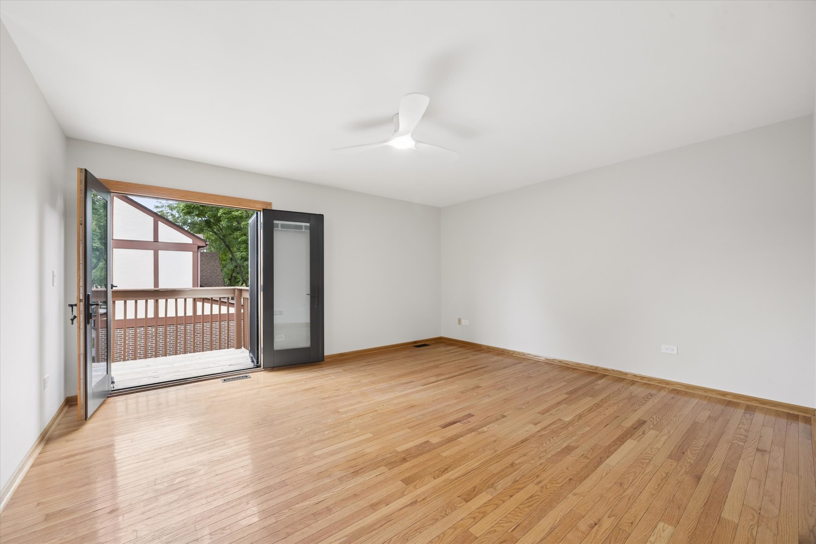 11132 Eaton Court Property Photo 13