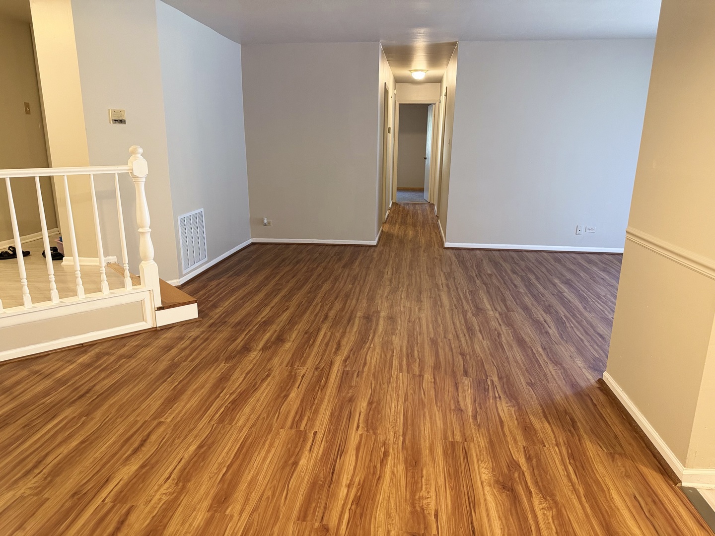 1659 Dover Court A Property Photo 3