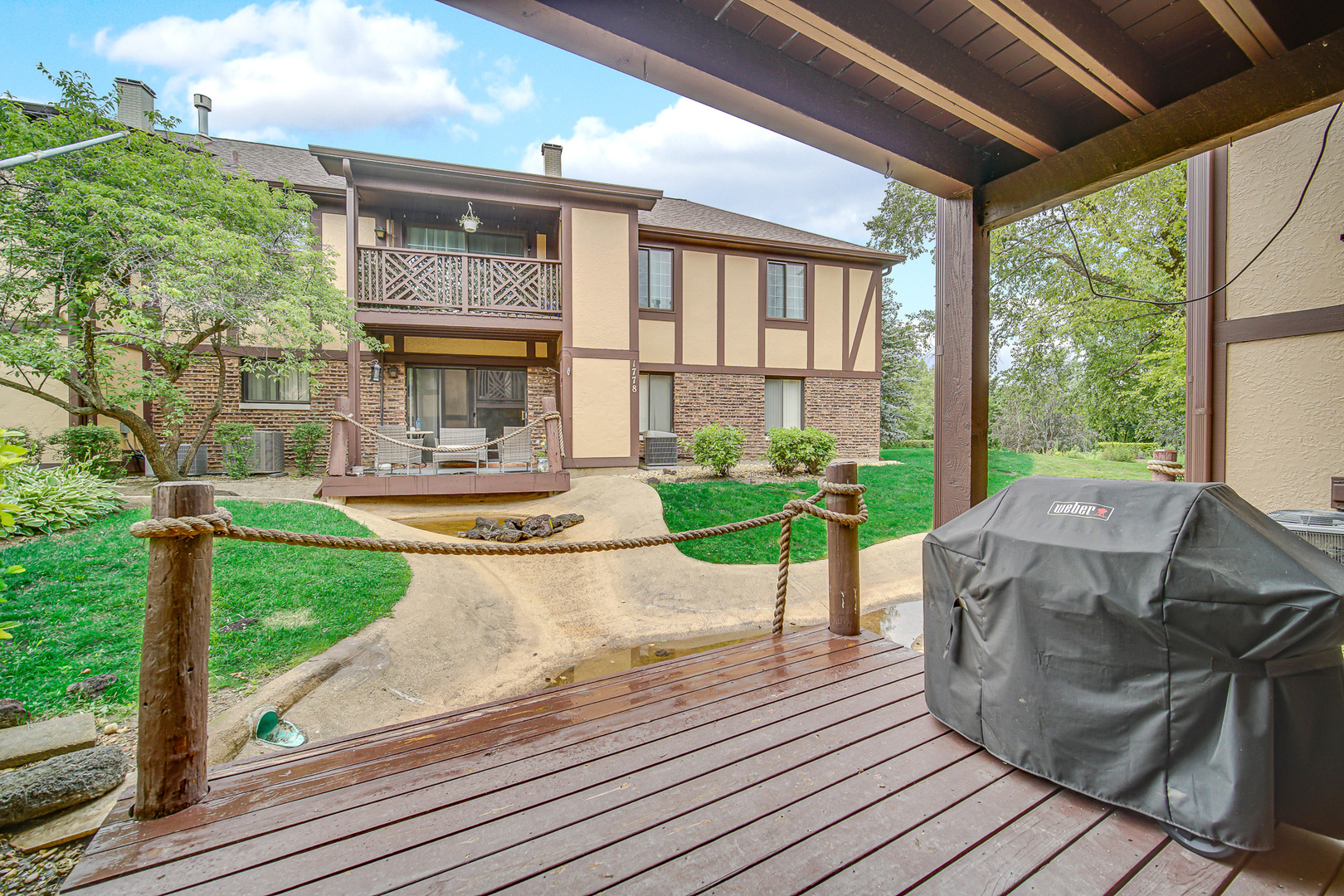 1659 Dover Court A Property Photo 14