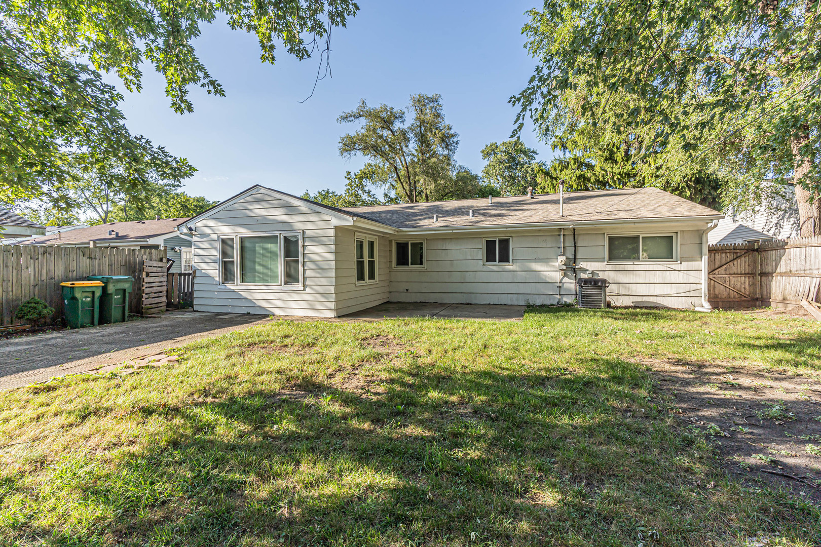 63 W Manchester Drive Property Photo 18