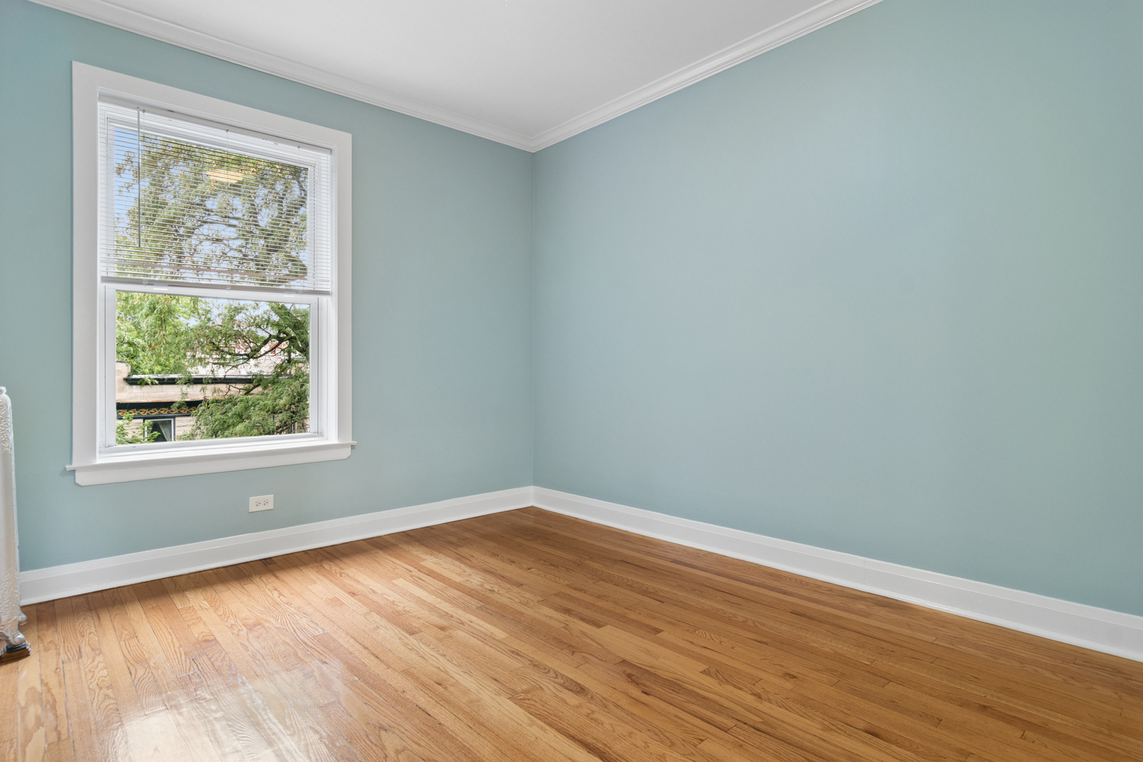 1057 W Berwyn Avenue 3 Property Photo 15