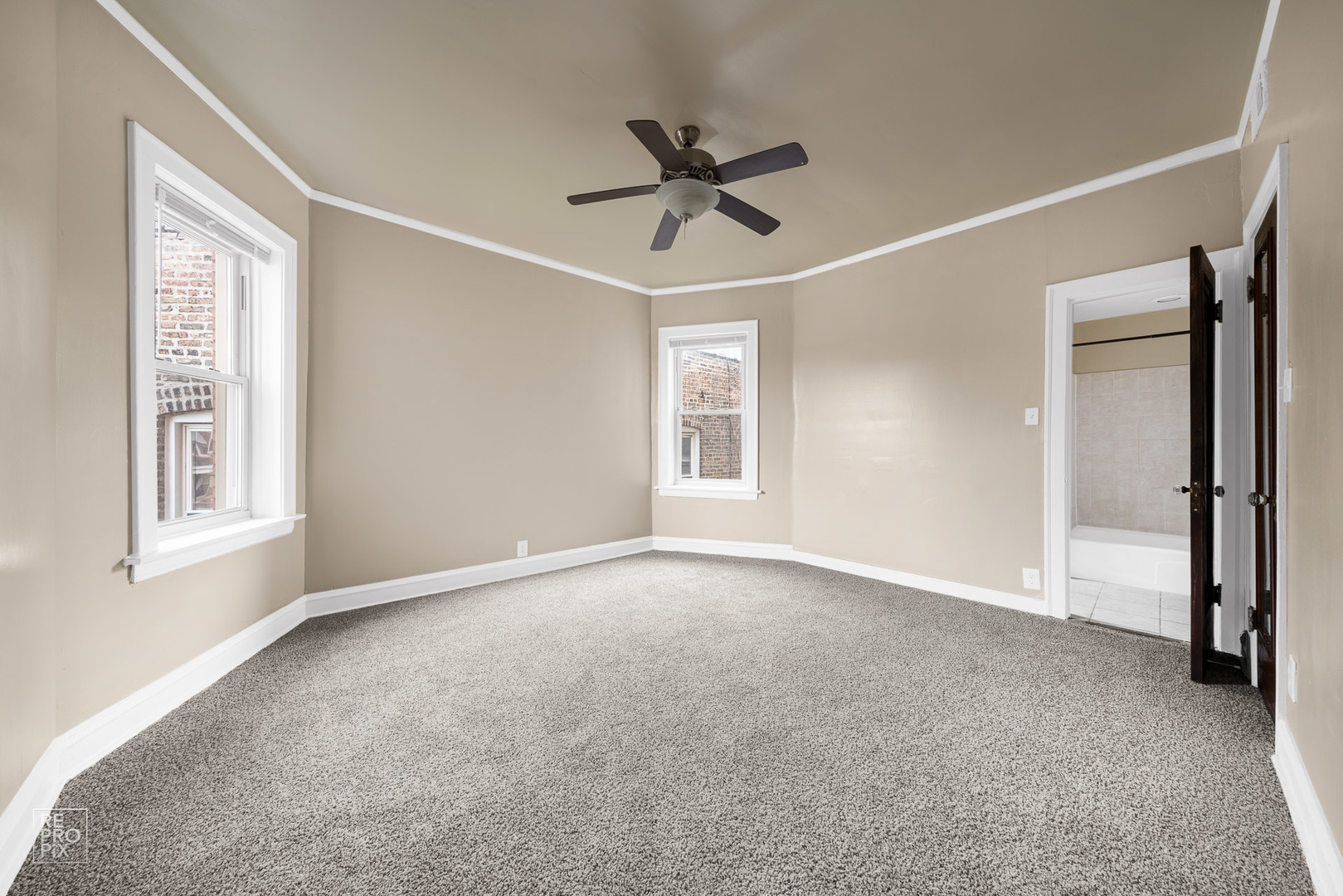 7751 S Saginaw Avenue 3 Property Photo 5