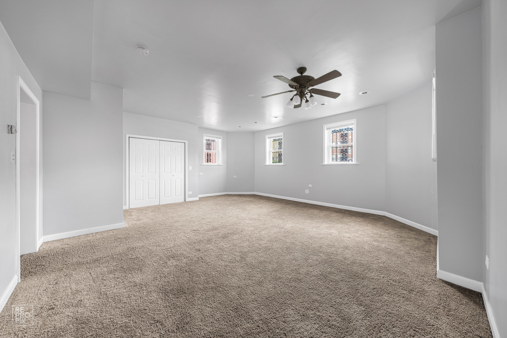 7751 S Saginaw Avenue 3 Property Photo 15