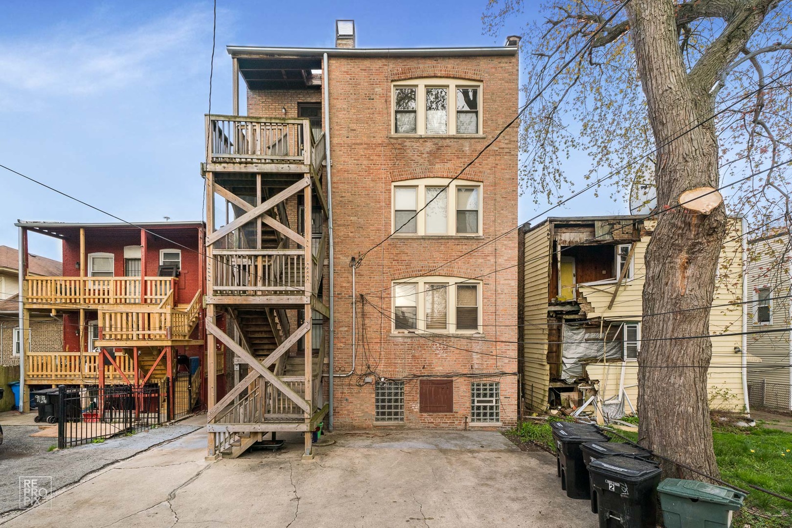 7751 S Saginaw Avenue 3 Property Photo 20