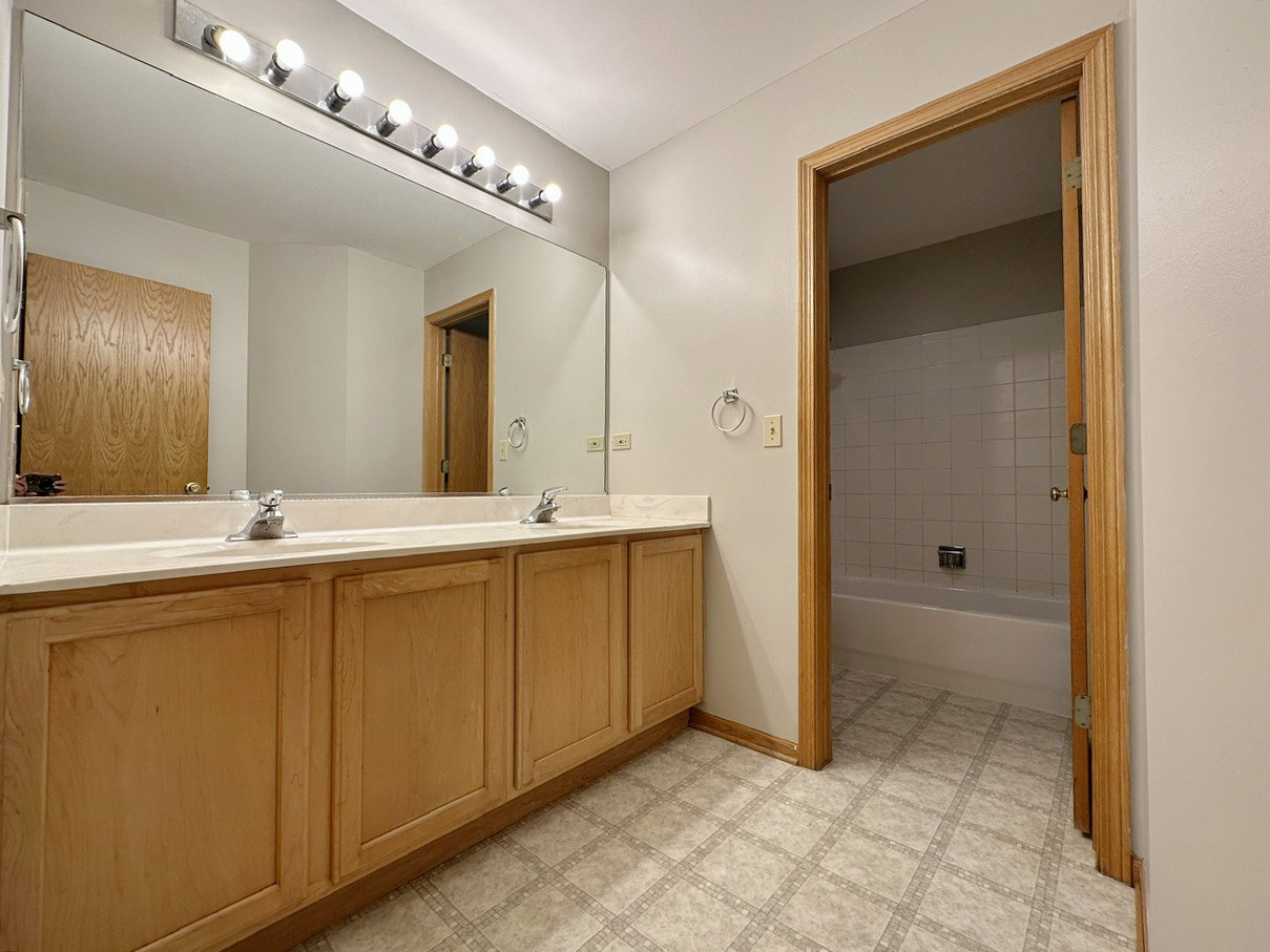 1907 Ridge Moor Drive Property Photo 25
