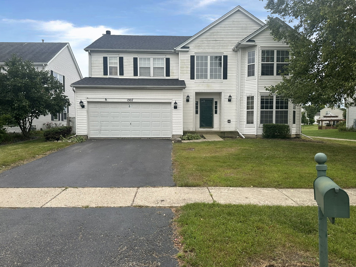 1907 Ridge Moor Drive Property Photo 32