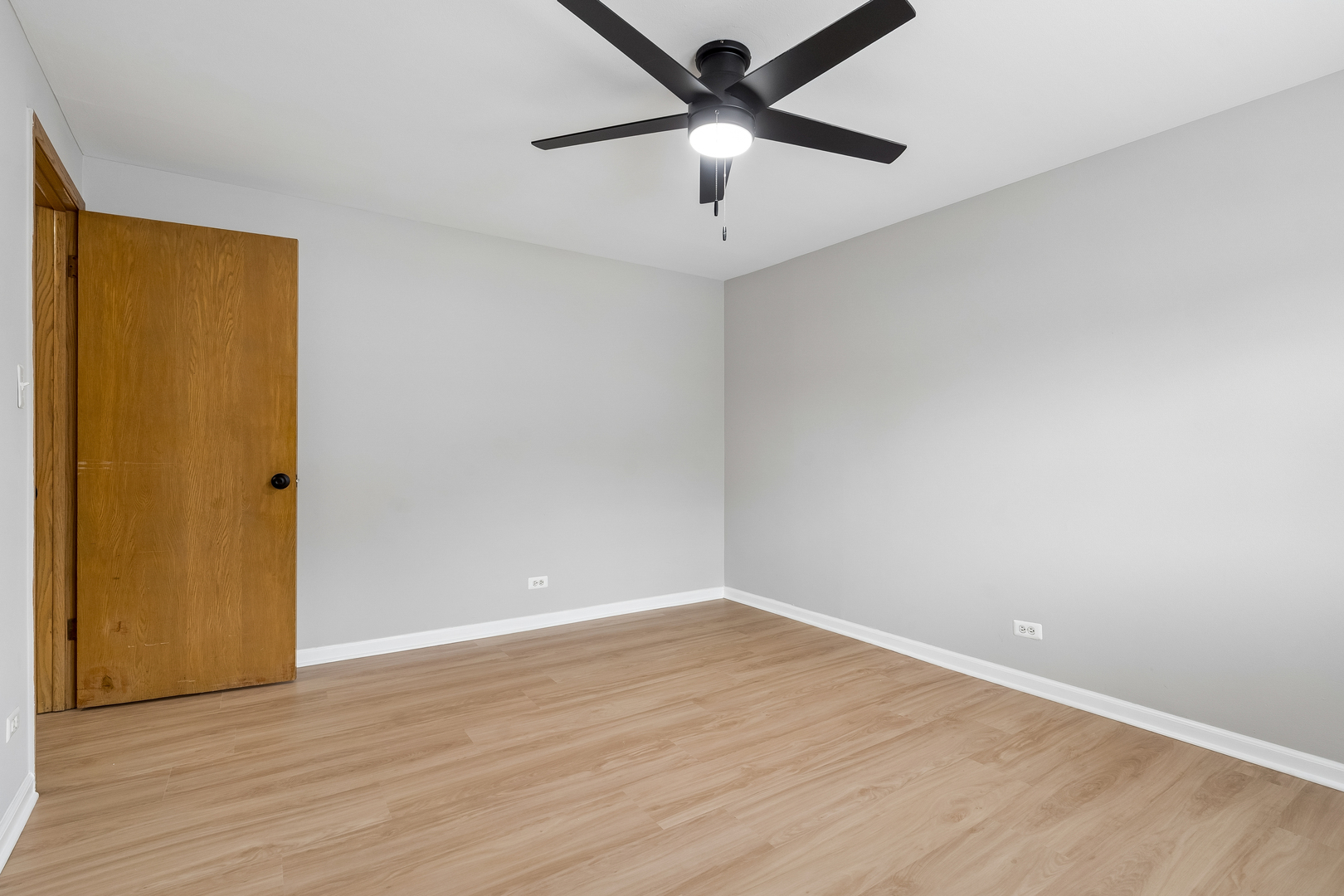 6022 N Avondale Avenue 1s Property Photo 13