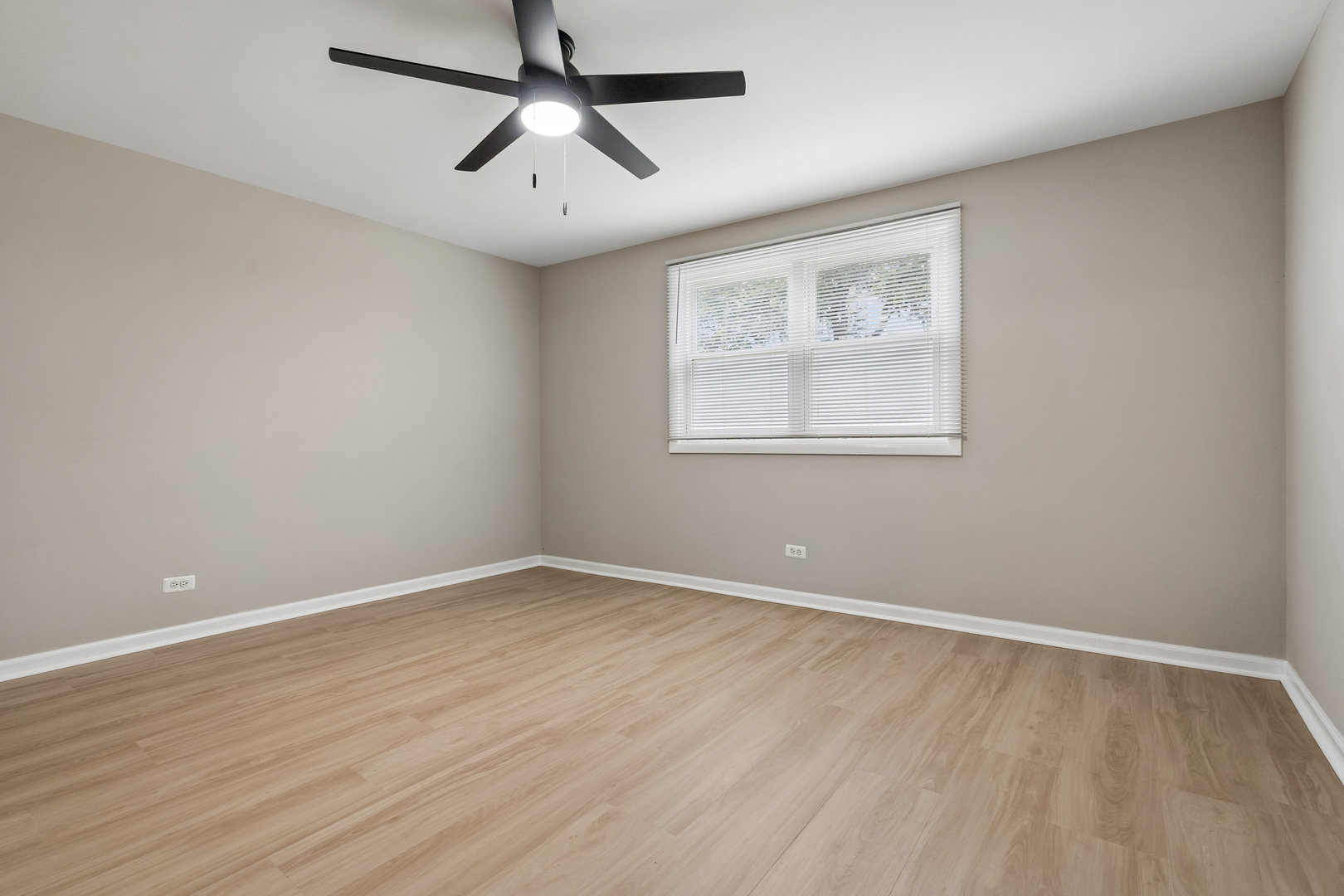 6022 N Avondale Avenue 1s Property Photo 14