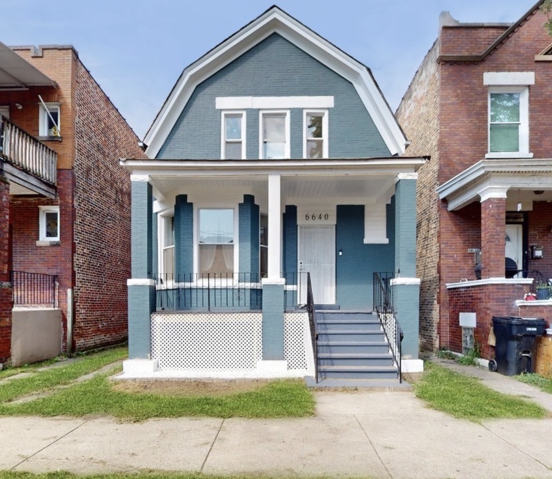 6640 S CHAMPLAIN Avenue Property Photo 1