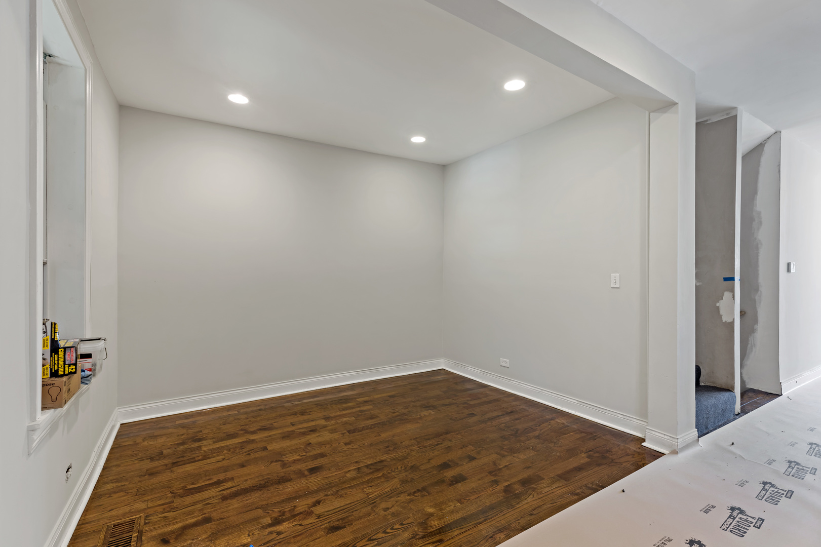 6640 S Champlain Avenue Property Photo 20