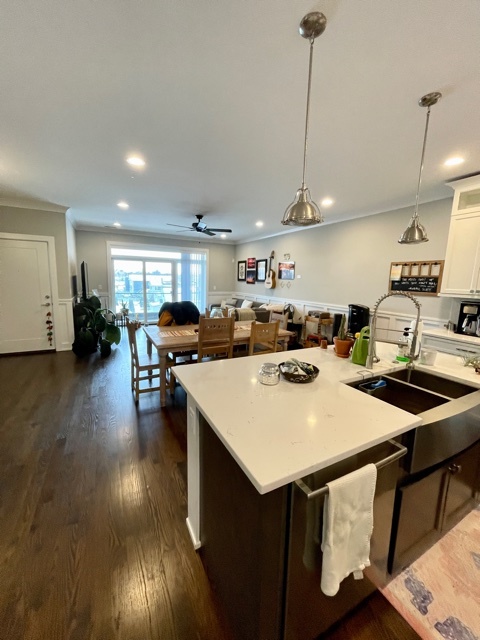 2508 W Diversey Avenue 3w Property Photo 2