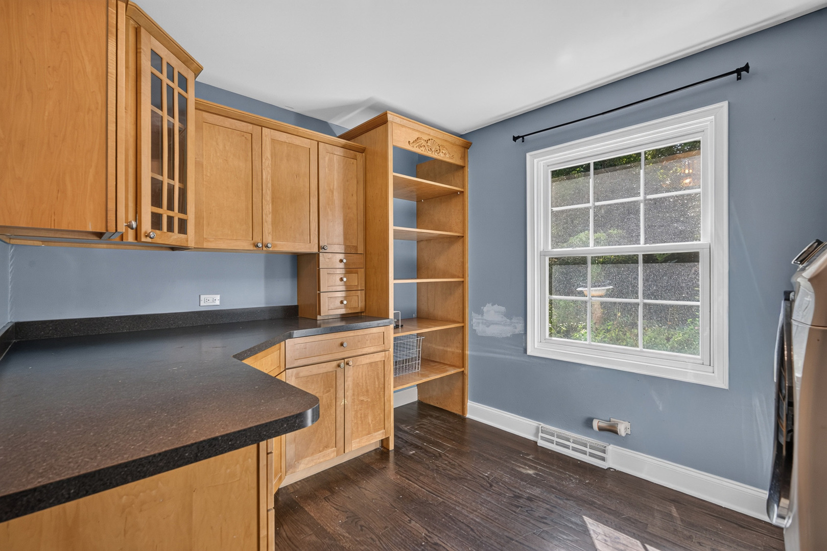 875 Sterling Road Property Photo 11