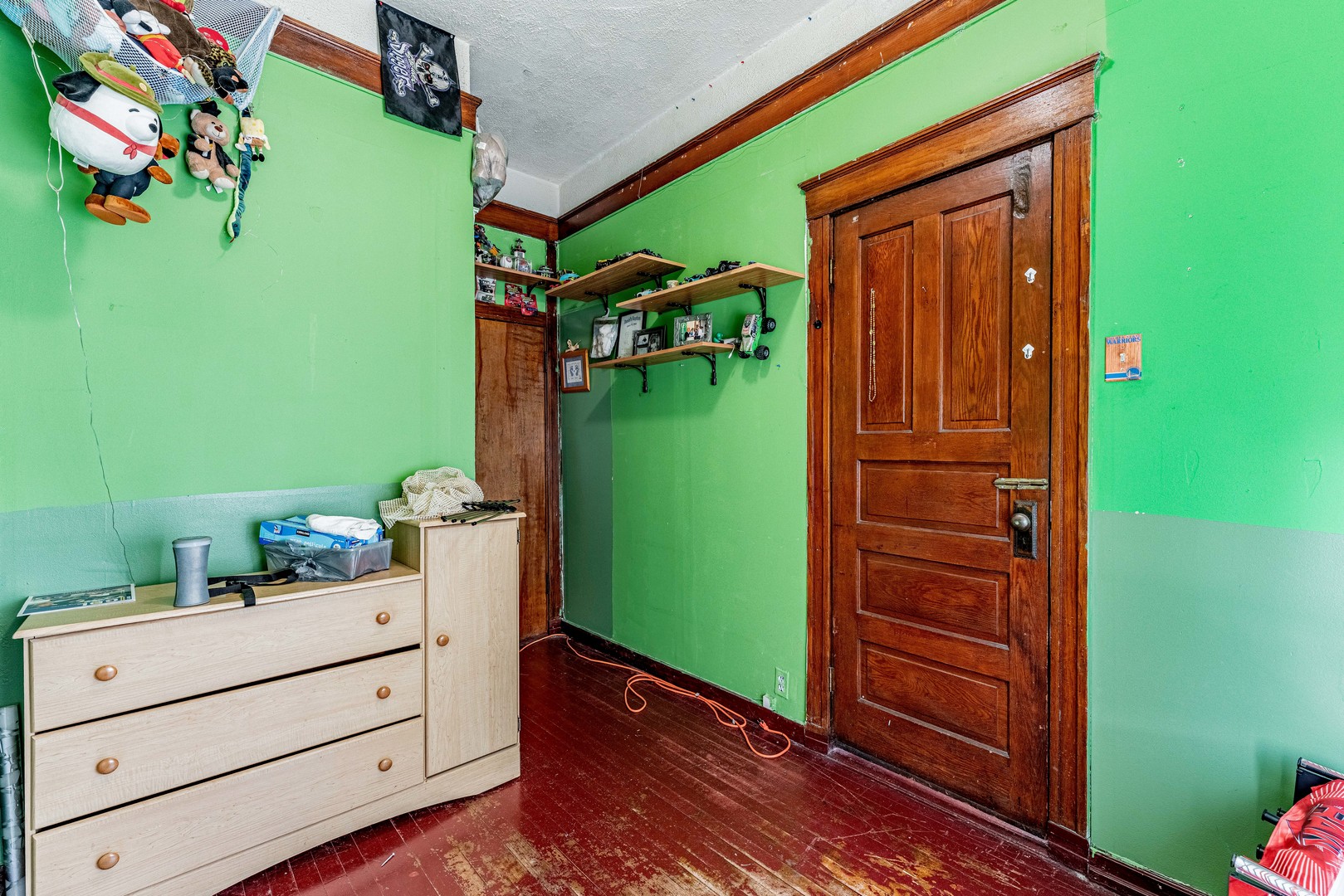 1627 N Kedzie Avenue Property Photo 6