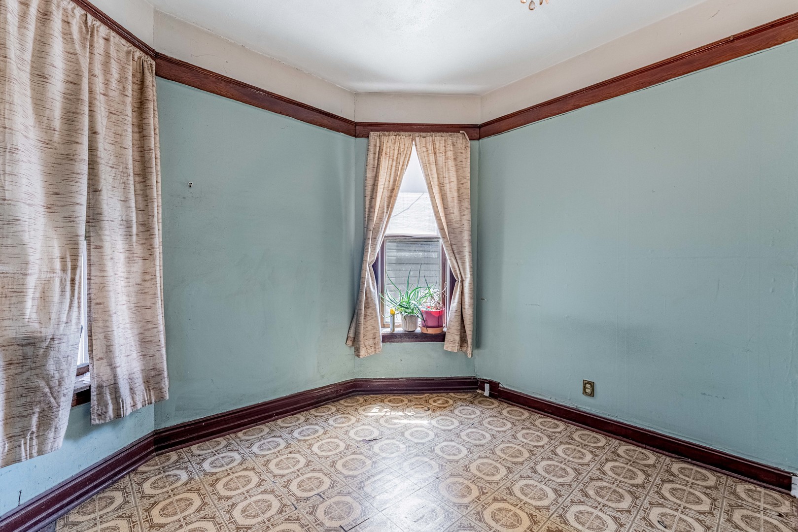 1627 N Kedzie Avenue Property Photo 20