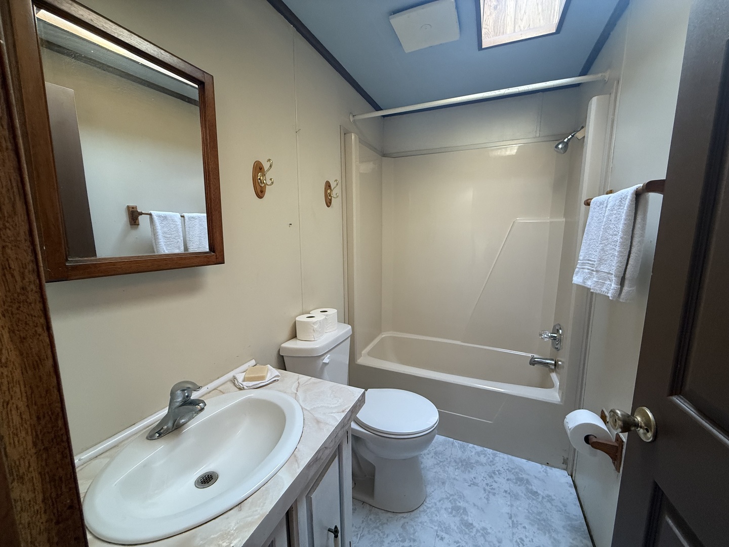 557 Huntsbridge Road Property Photo 16