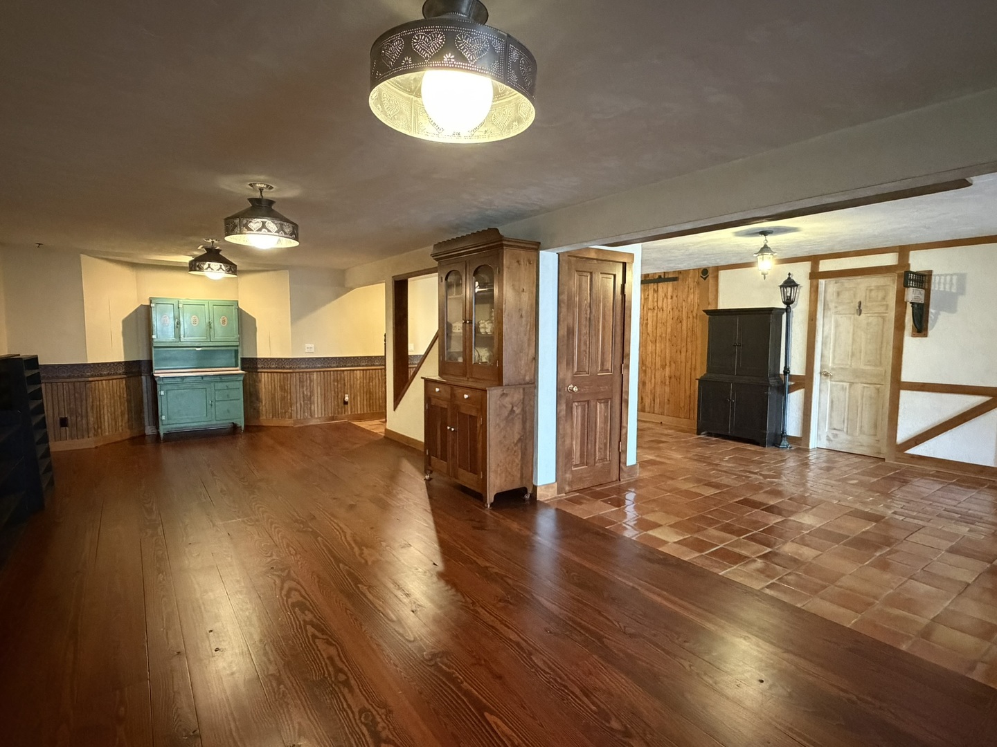 101 E Provost Street Property Photo 47
