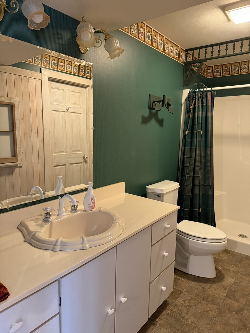 101 E Provost Street Property Photo 50