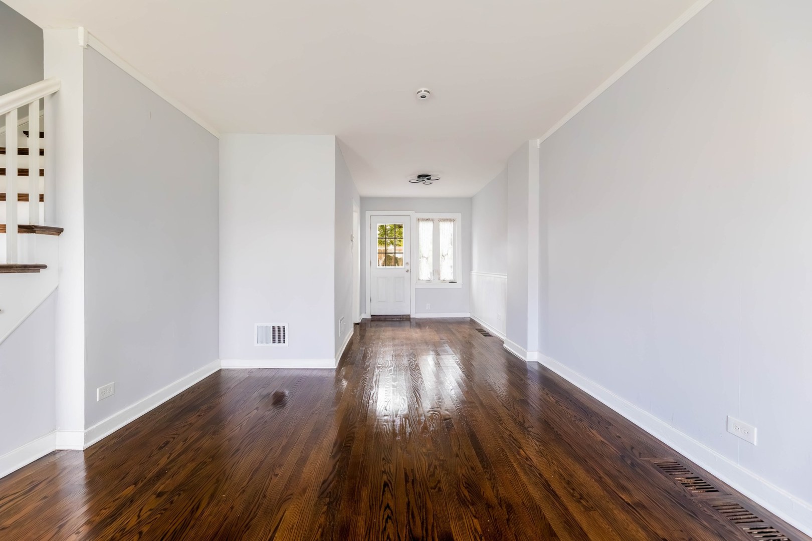 6361 S Long Avenue Property Photo 3