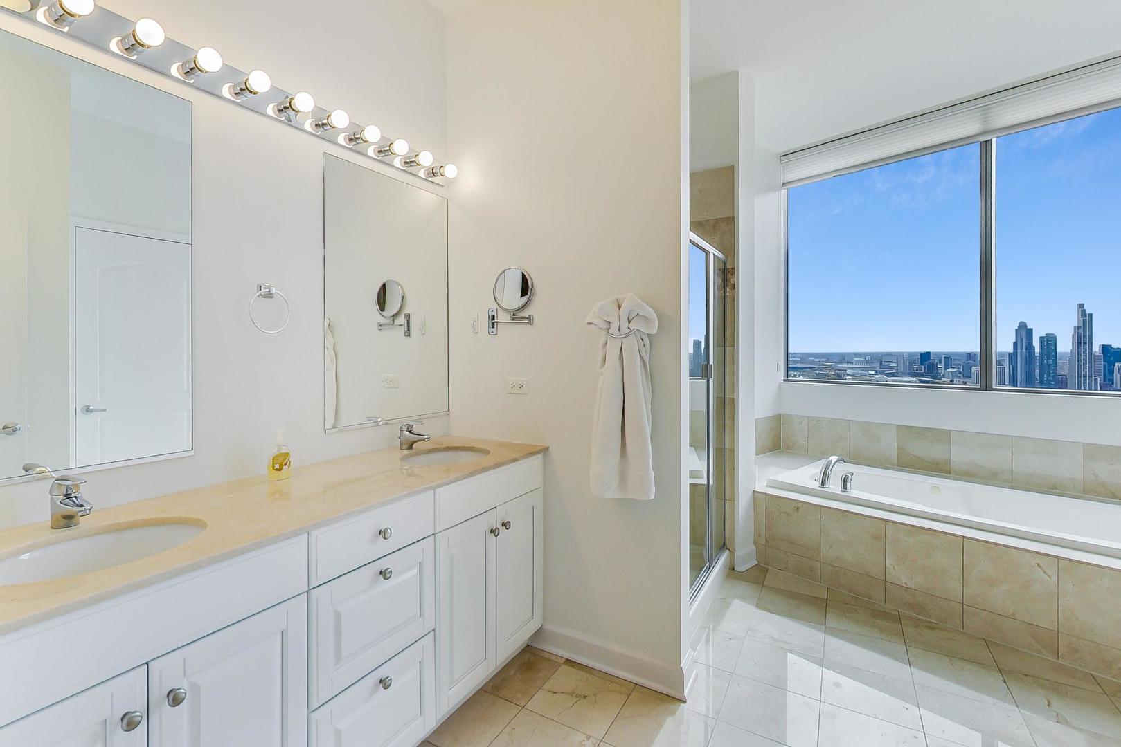 420 E Waterside Drive 4201 Property Photo 25