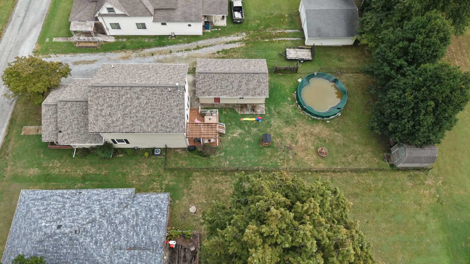 402 E Belleville Avenue Property Photo 6