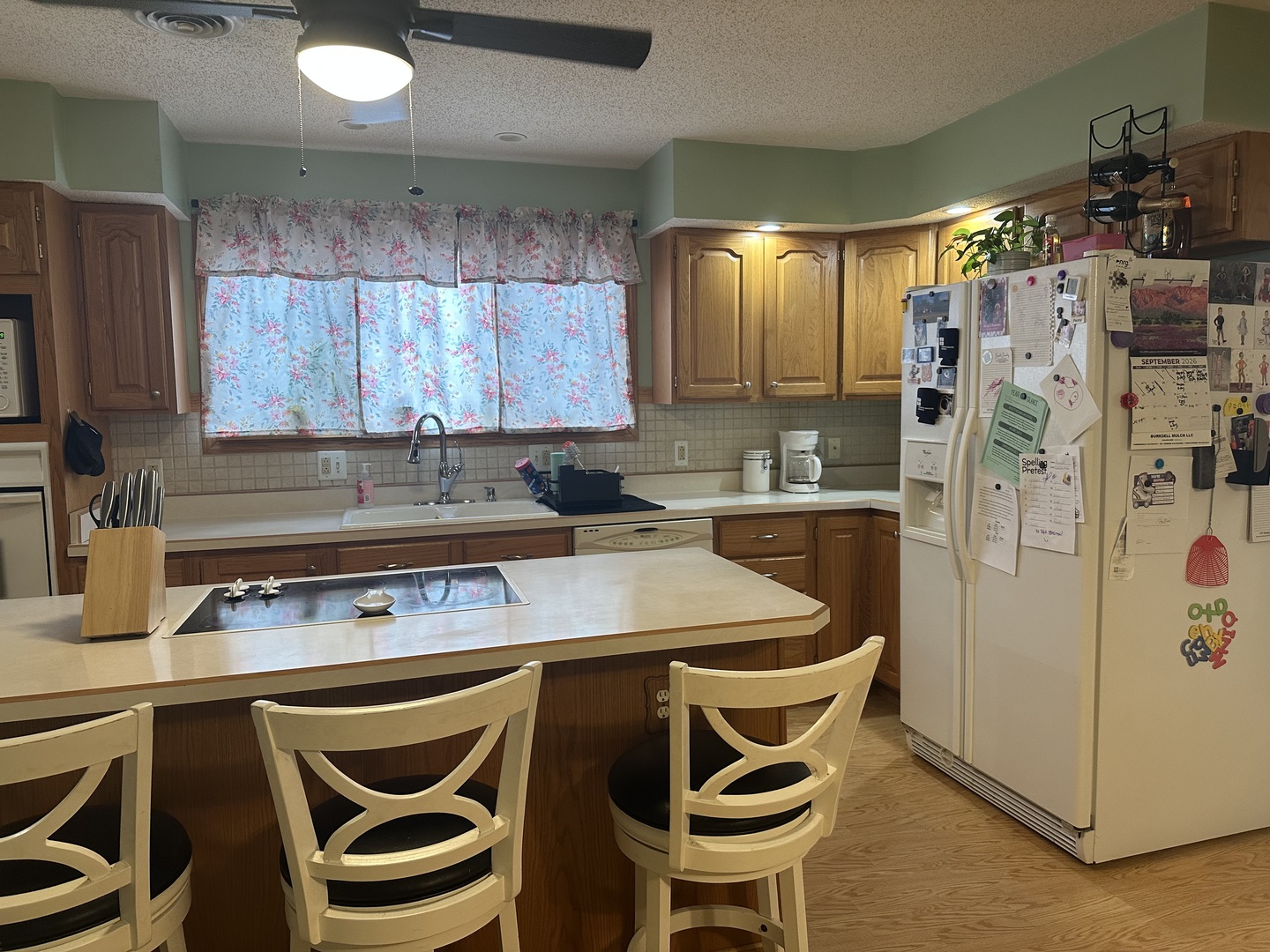 402 E Belleville Avenue Property Photo 14