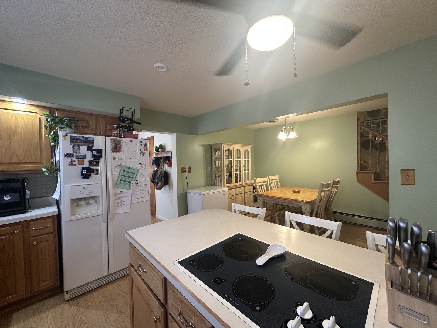 402 E Belleville Avenue Property Photo 17