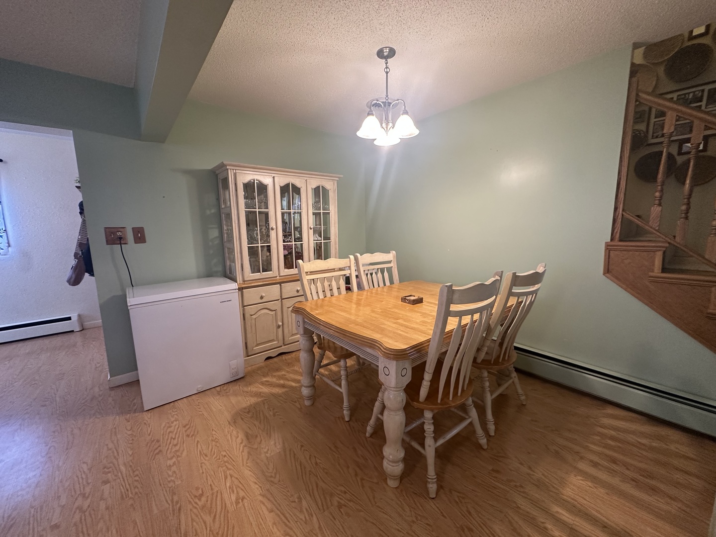 402 E Belleville Avenue Property Photo 19