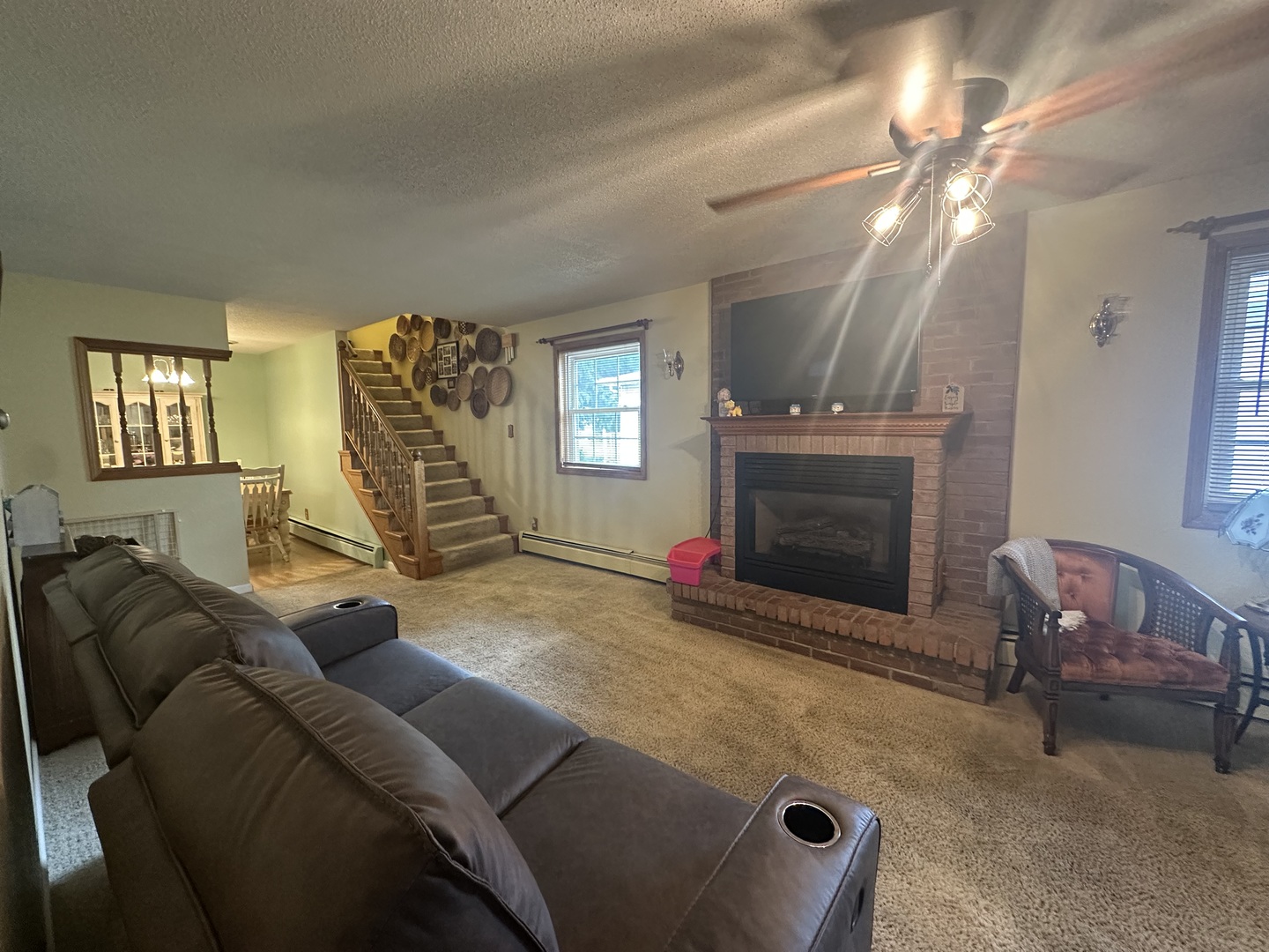 402 E Belleville Avenue Property Photo 22