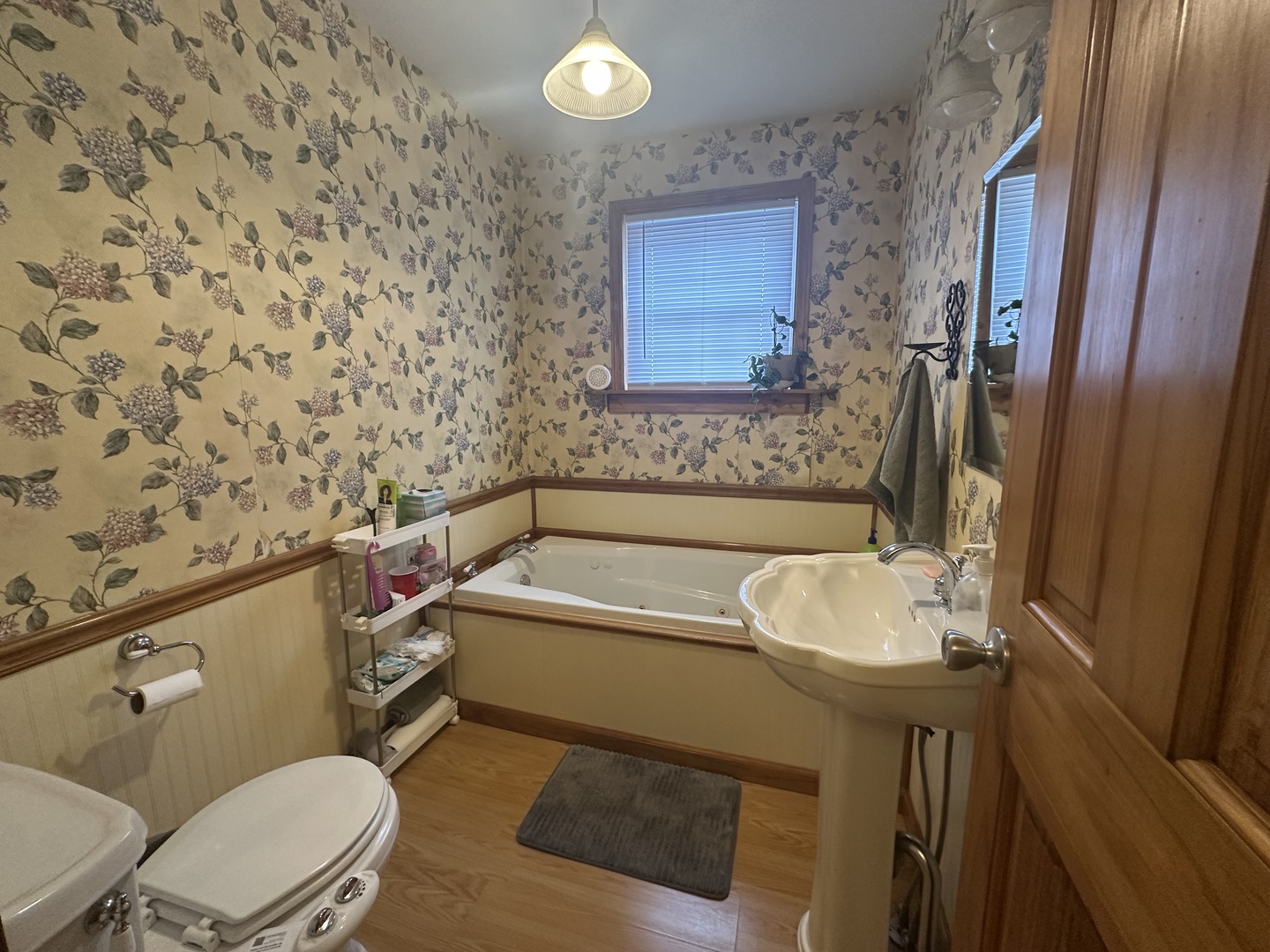 402 E Belleville Avenue Property Photo 31