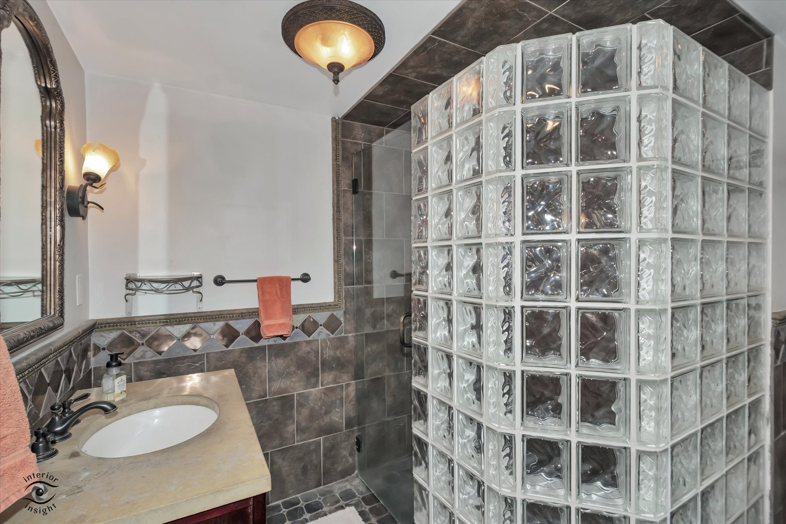 10516 S Seeley Avenue Property Photo 32