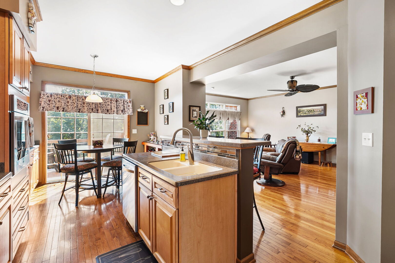 338 Veneto Property Photo 7