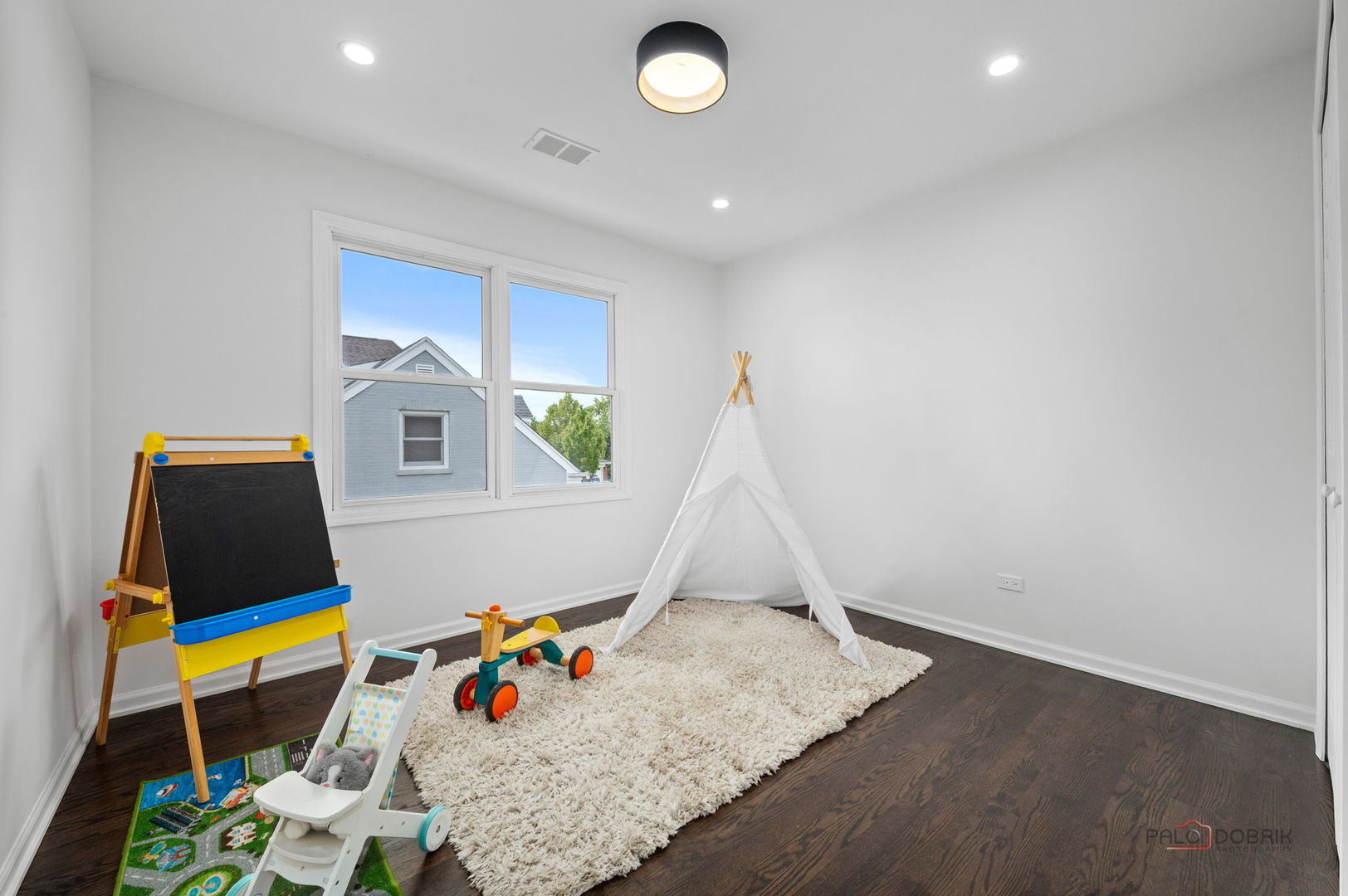 607 S Cedar Avenue Property Photo 36