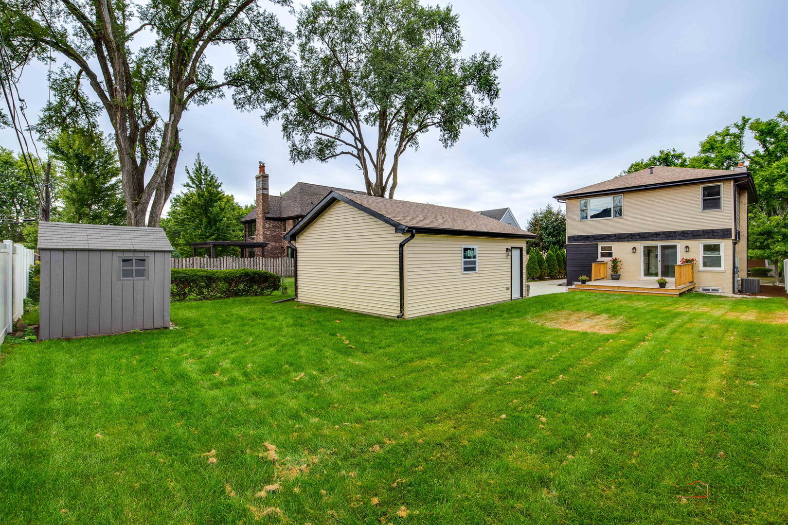 607 S Cedar Avenue Property Photo 50