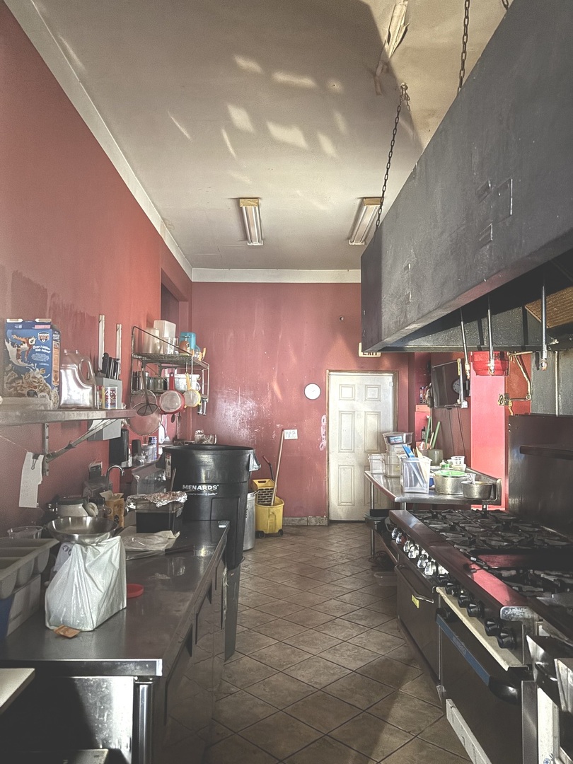 3910 W North Avenue 1 Property Photo 6