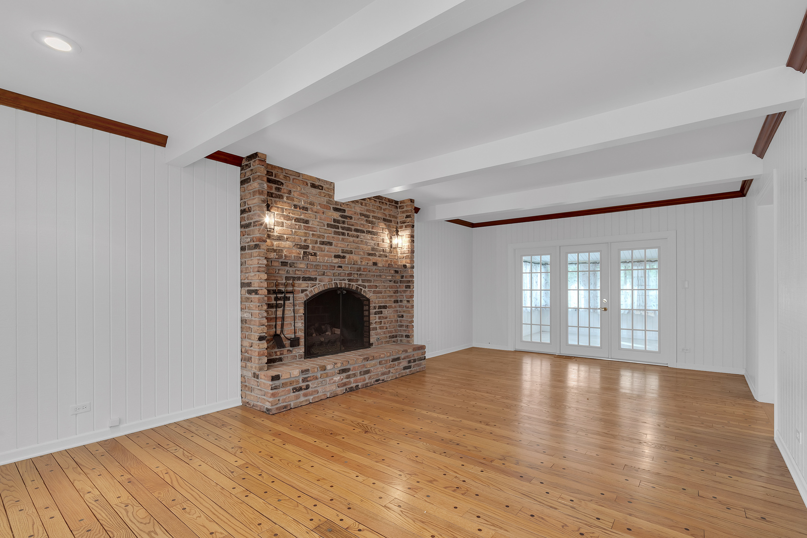 1136 Chateaugay Avenue Property Photo 5