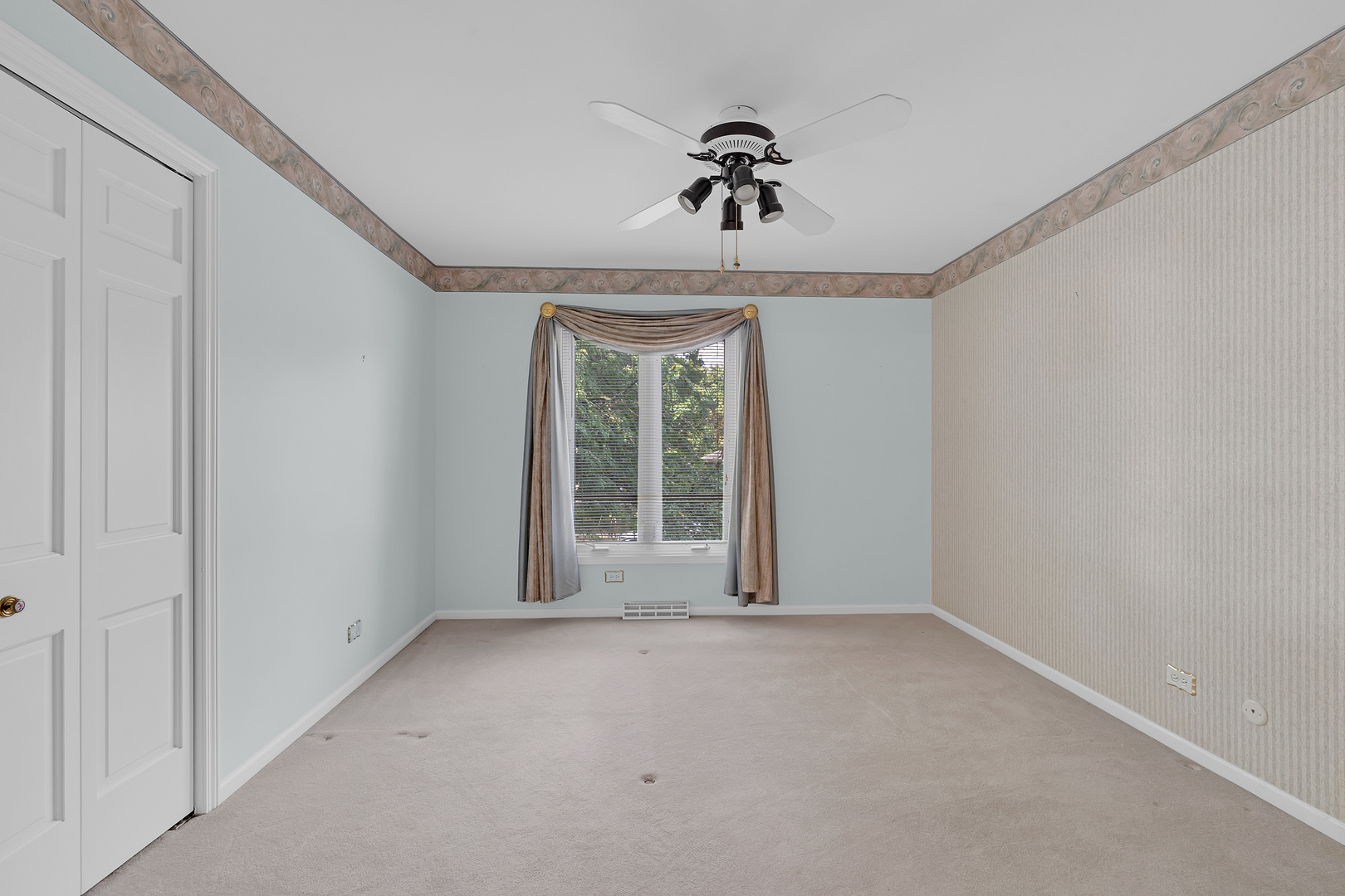 1136 Chateaugay Avenue Property Photo 22