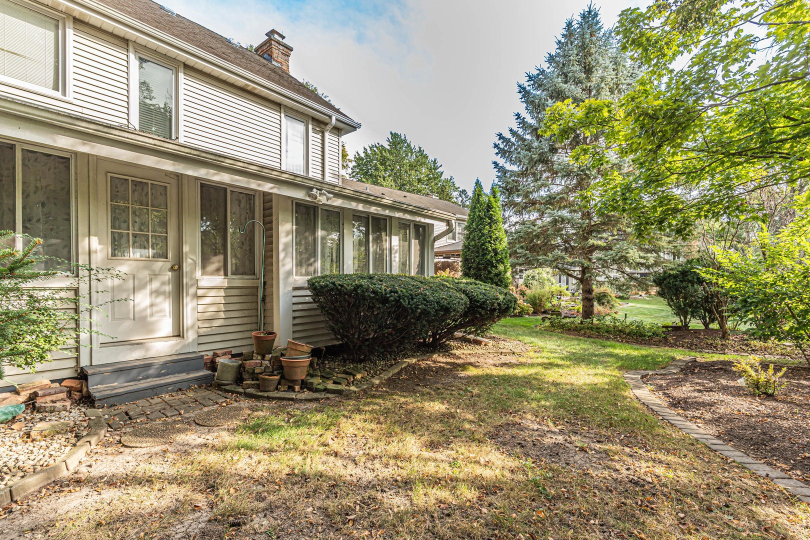 1136 Chateaugay Avenue Property Photo 31