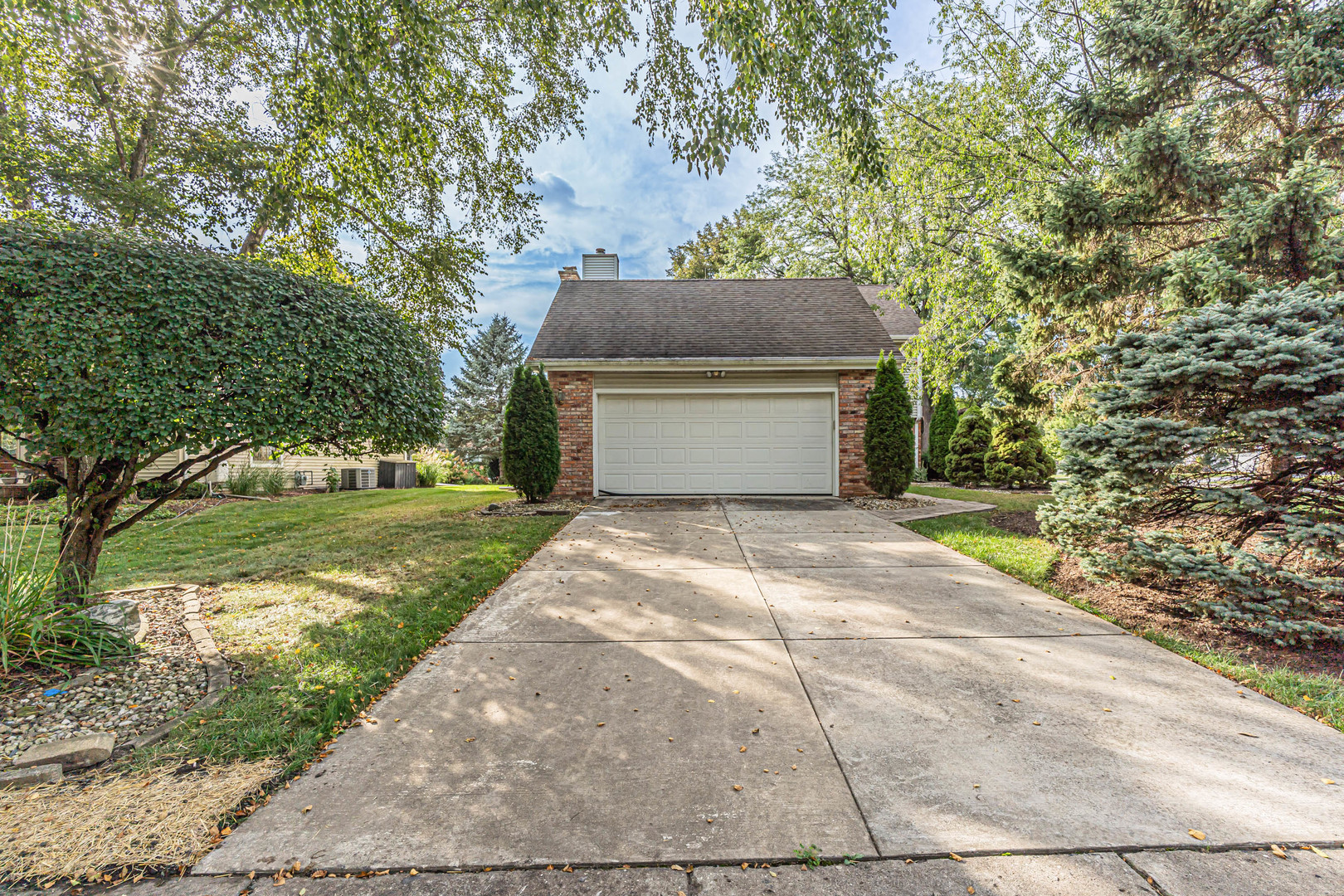 1136 Chateaugay Avenue Property Photo 34