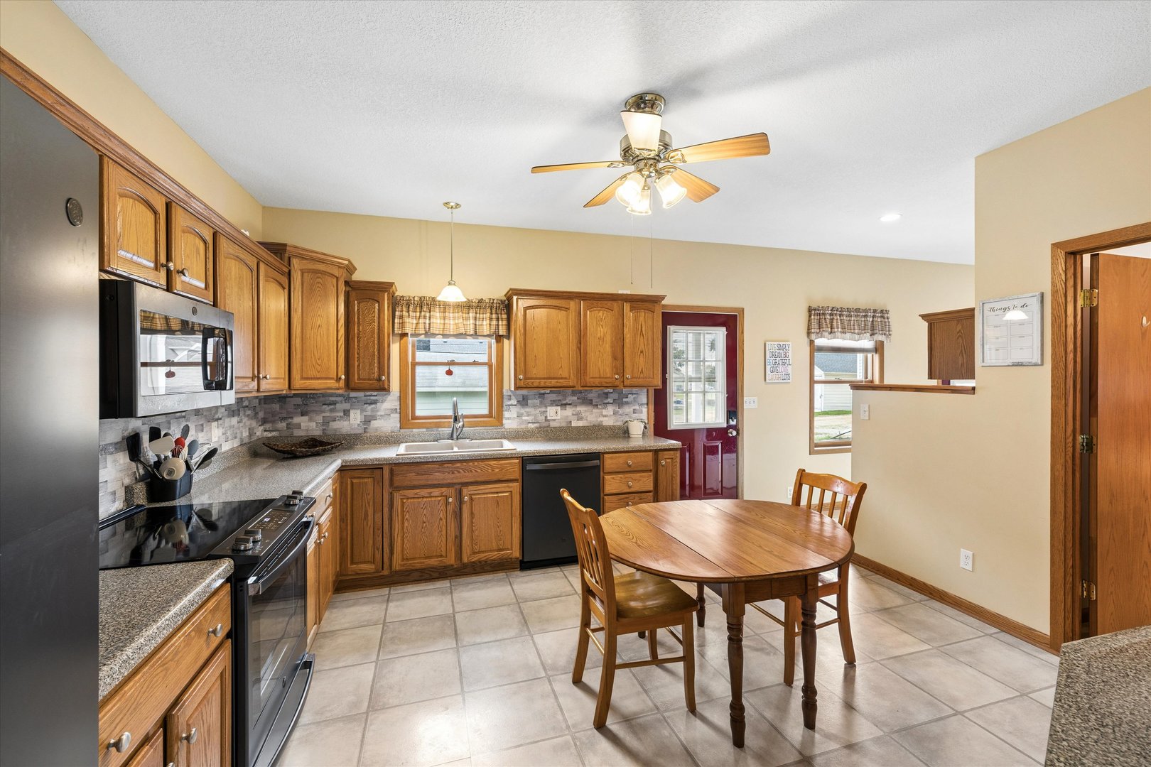 1118 10th Avenue Property Photo 17