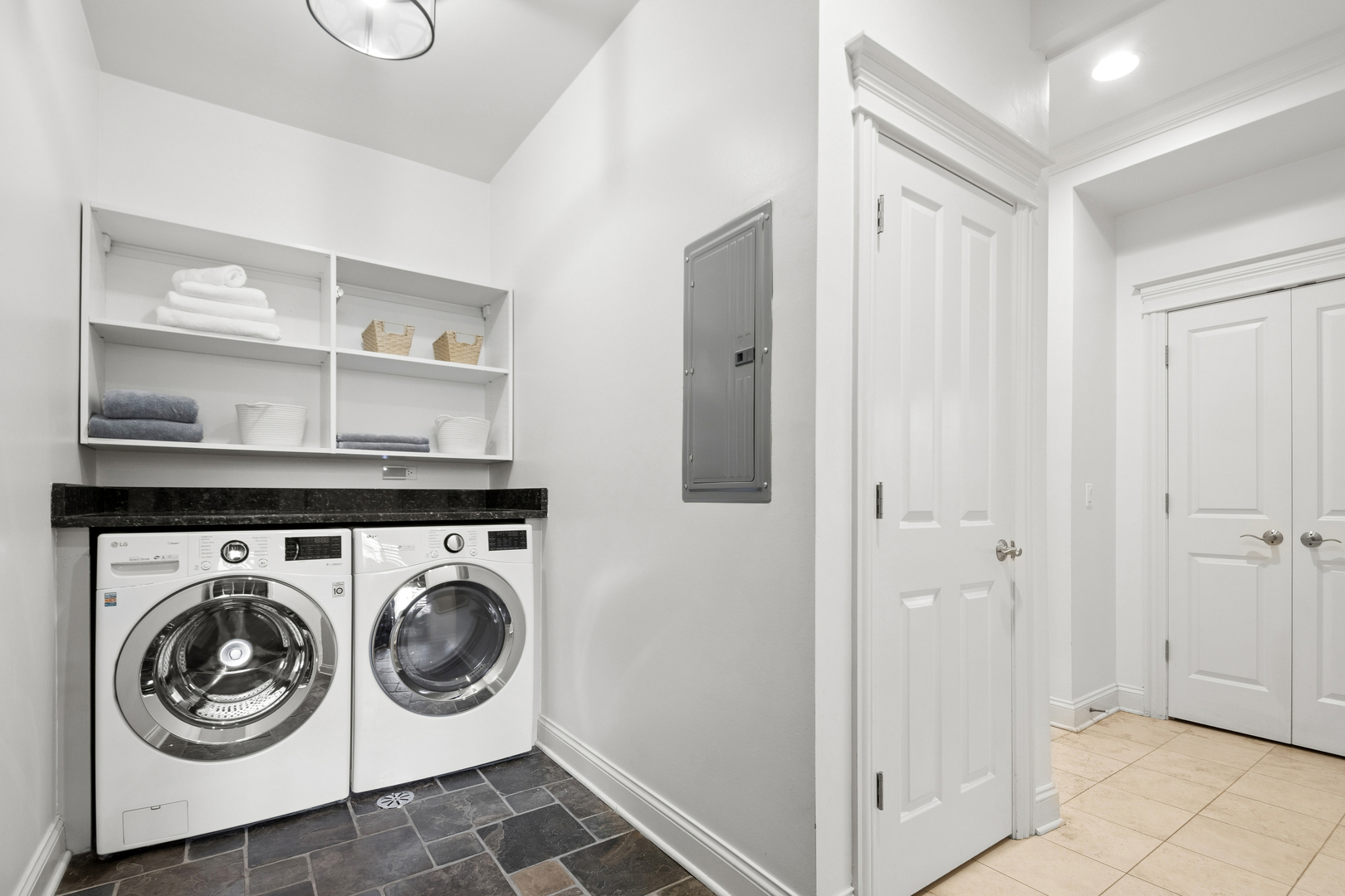 1330 W Diversey Parkway 1w Property Photo 11